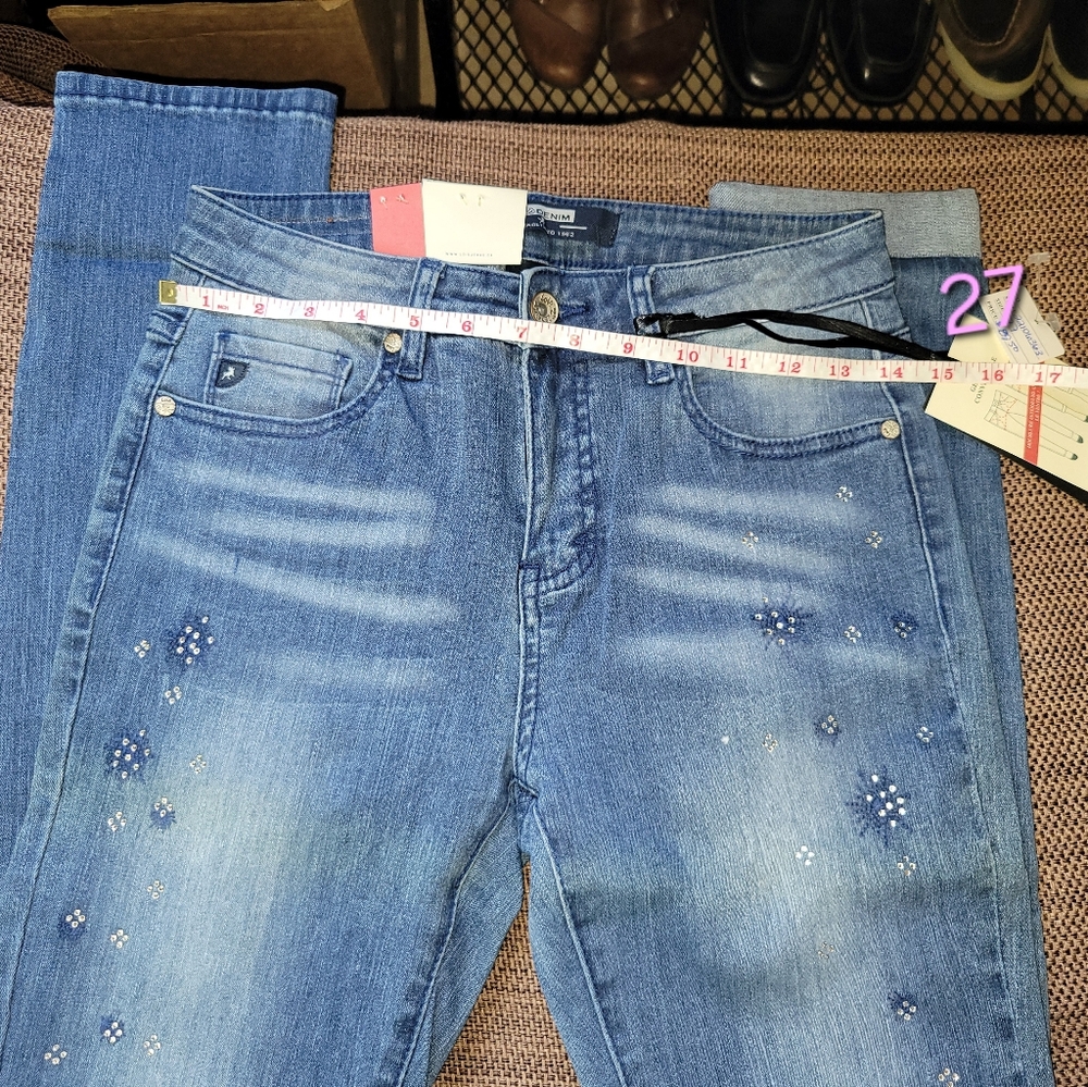 Blue Skinny Jeans with Distressed Details